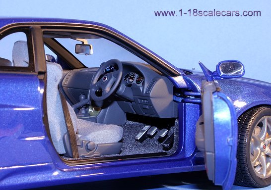 Nissan_Skyline_R34_GTR_interior.jpg