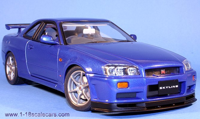 Nissan_Skyline_R34_GTR_front_quarter.jpg